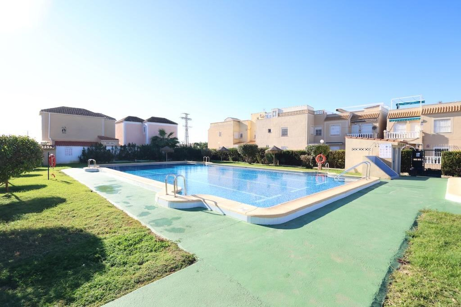 Resale - Bungalow - Groundfloor - Torrevieja - Paraje natural