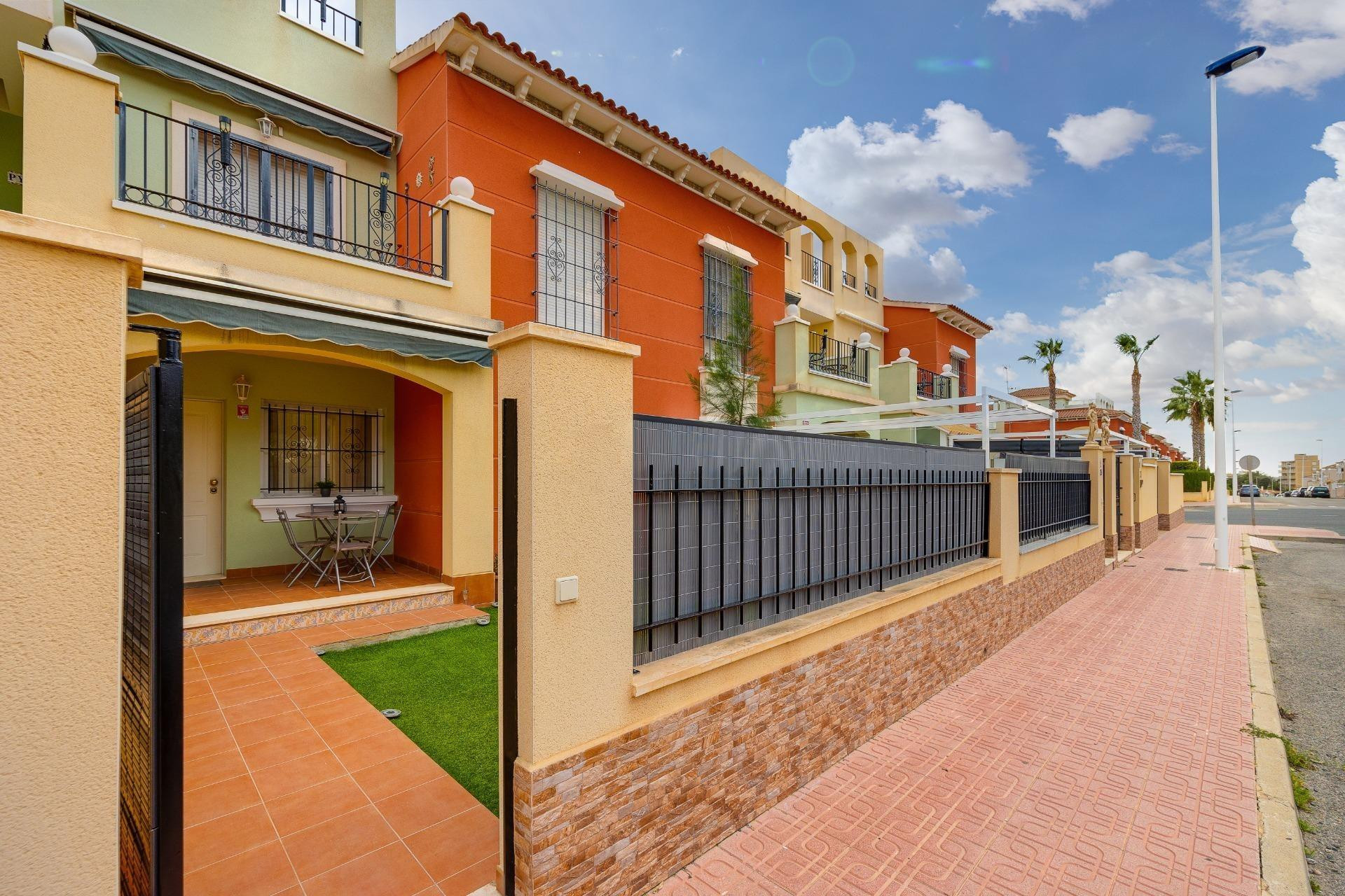 Resale - Bungalow - Groundfloor - Torrevieja - Parque las naciones