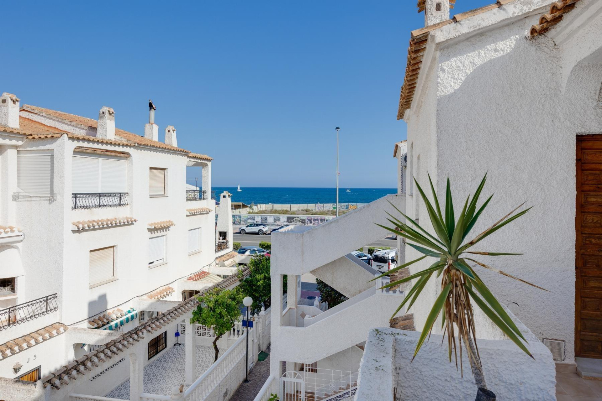 Resale - Bungalow - Groundfloor - Torrevieja - Playa de los Naufragos