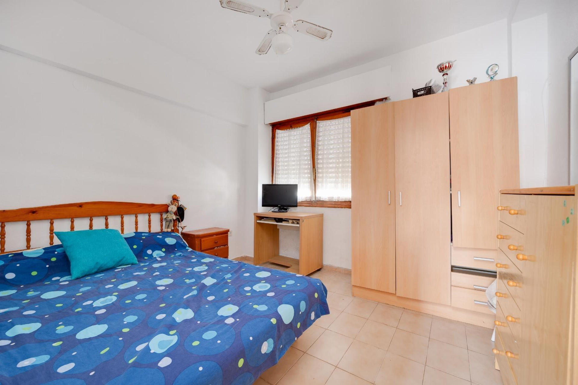 Resale - Bungalow - Groundfloor - Torrevieja - Playa de los Naufragos