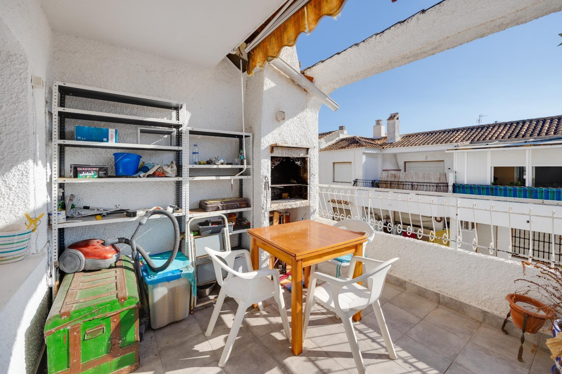 Resale - Bungalow - Groundfloor - Torrevieja - Playa de los Naufragos