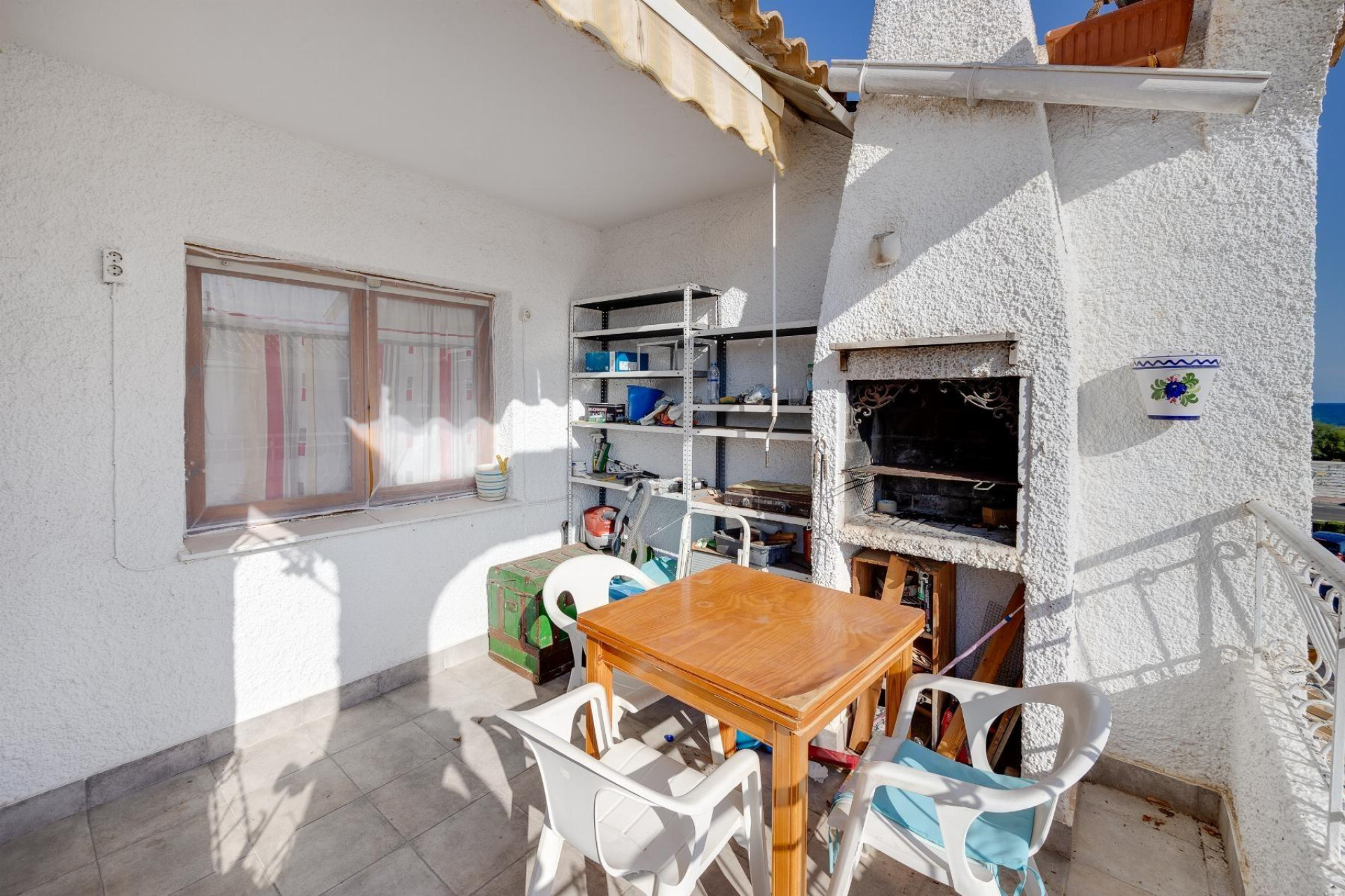 Resale - Bungalow - Groundfloor - Torrevieja - Playa de los Naufragos