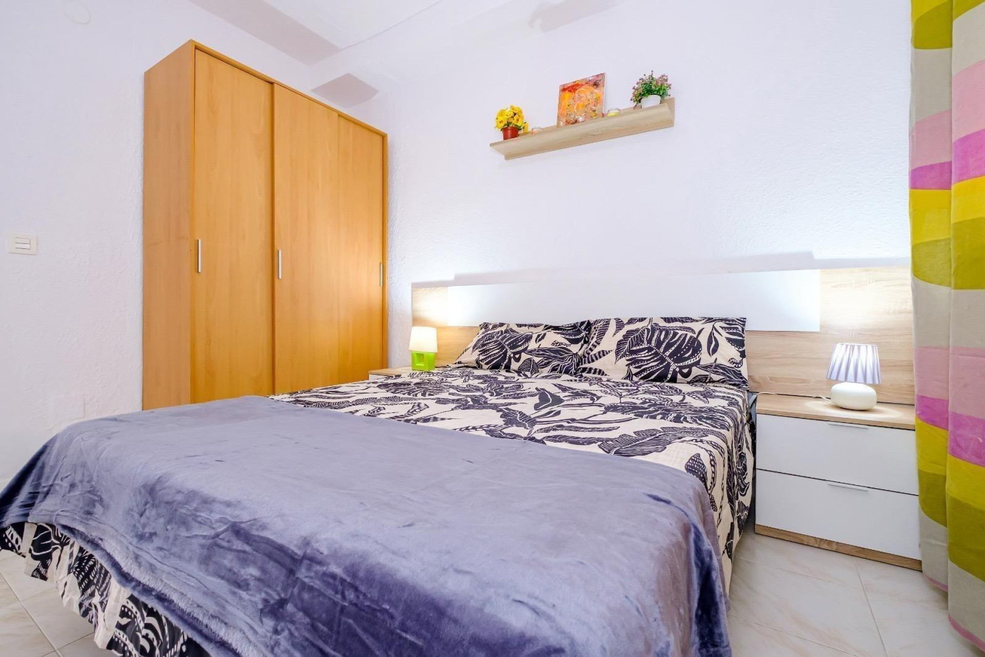 Resale - Bungalow - Groundfloor - Torrevieja - Playa de los Naufragos