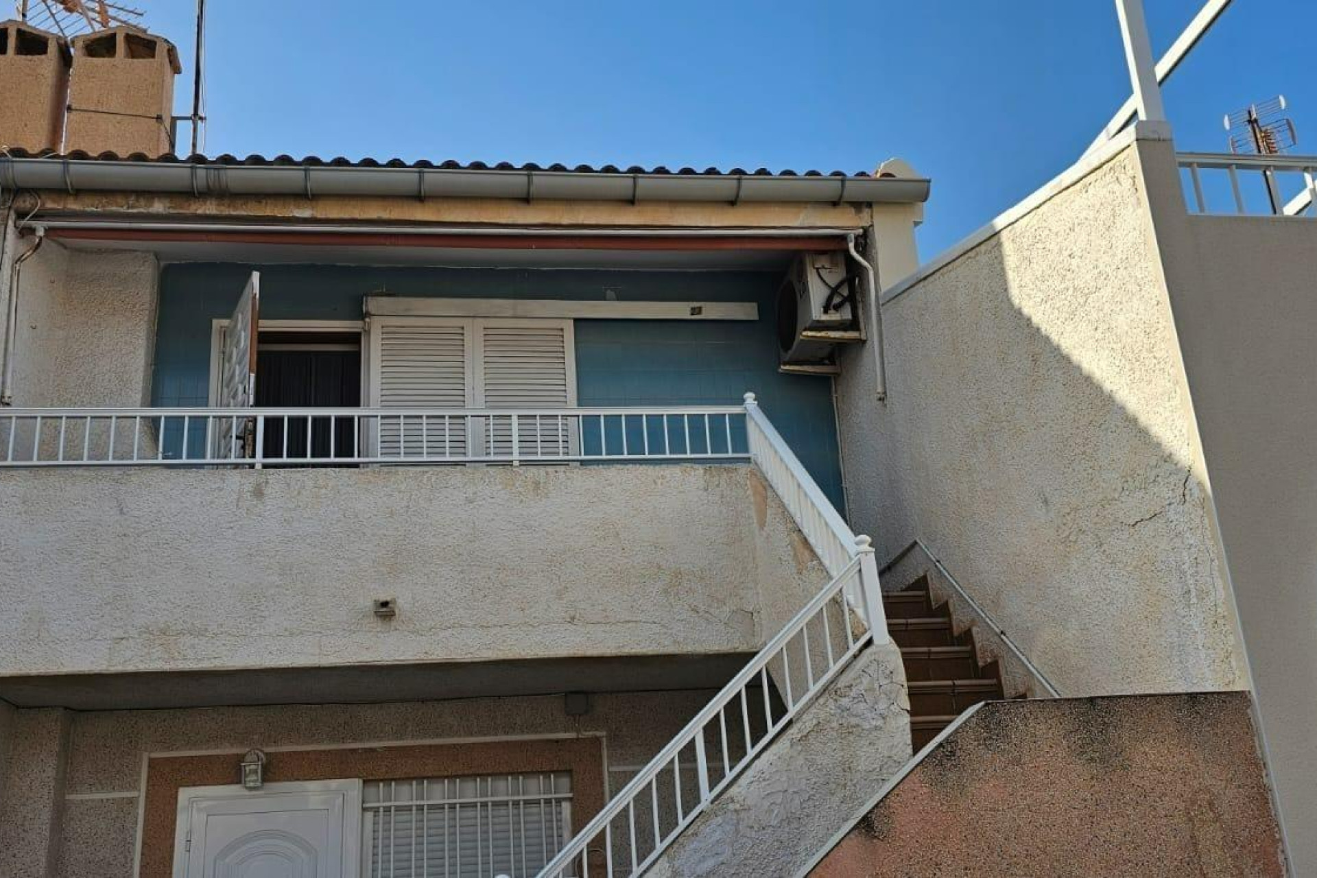 Resale - Bungalow - Groundfloor - Torrevieja - Playa de los Naufragos