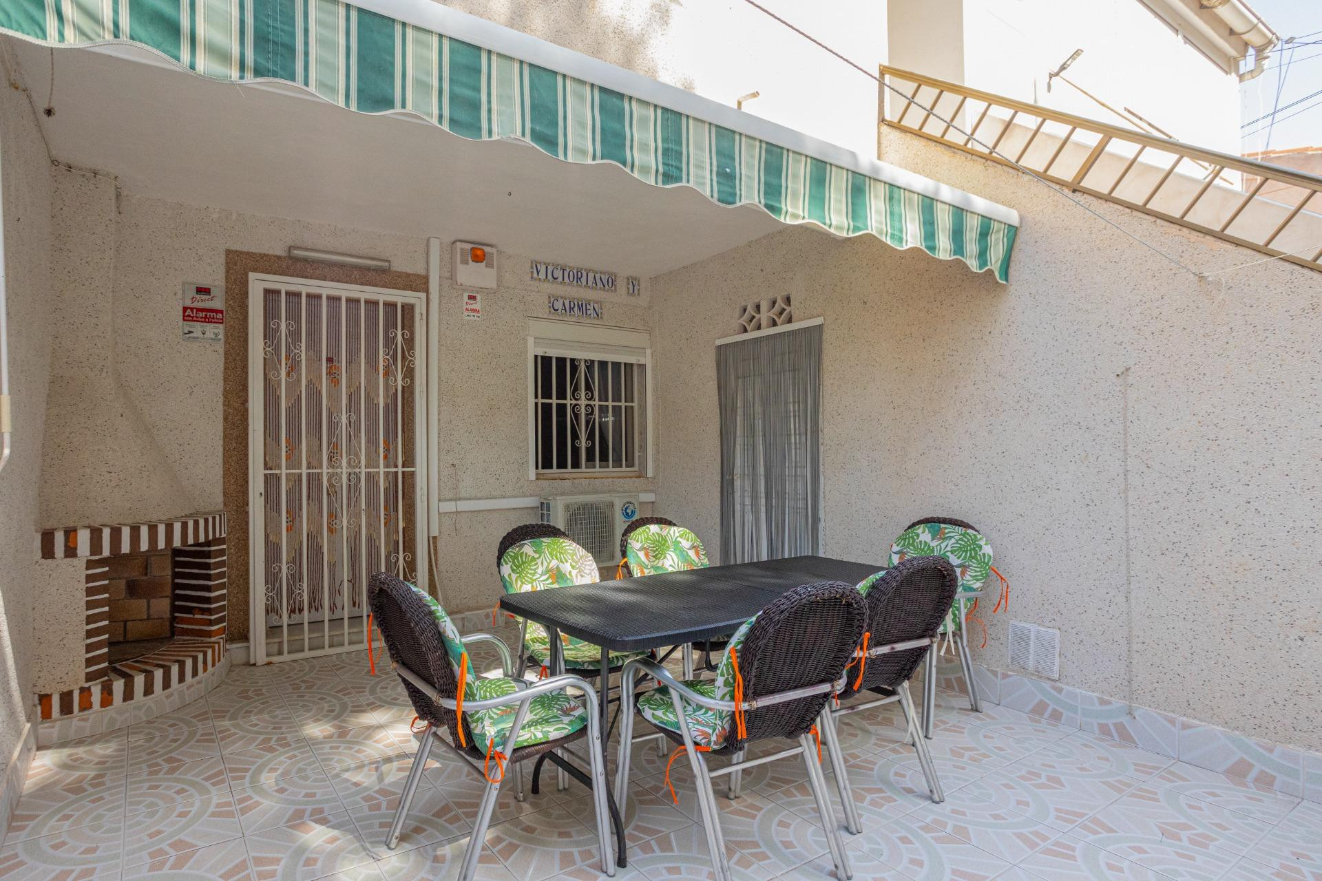Resale - Bungalow - Groundfloor - Torrevieja - Playa de los Naufragos