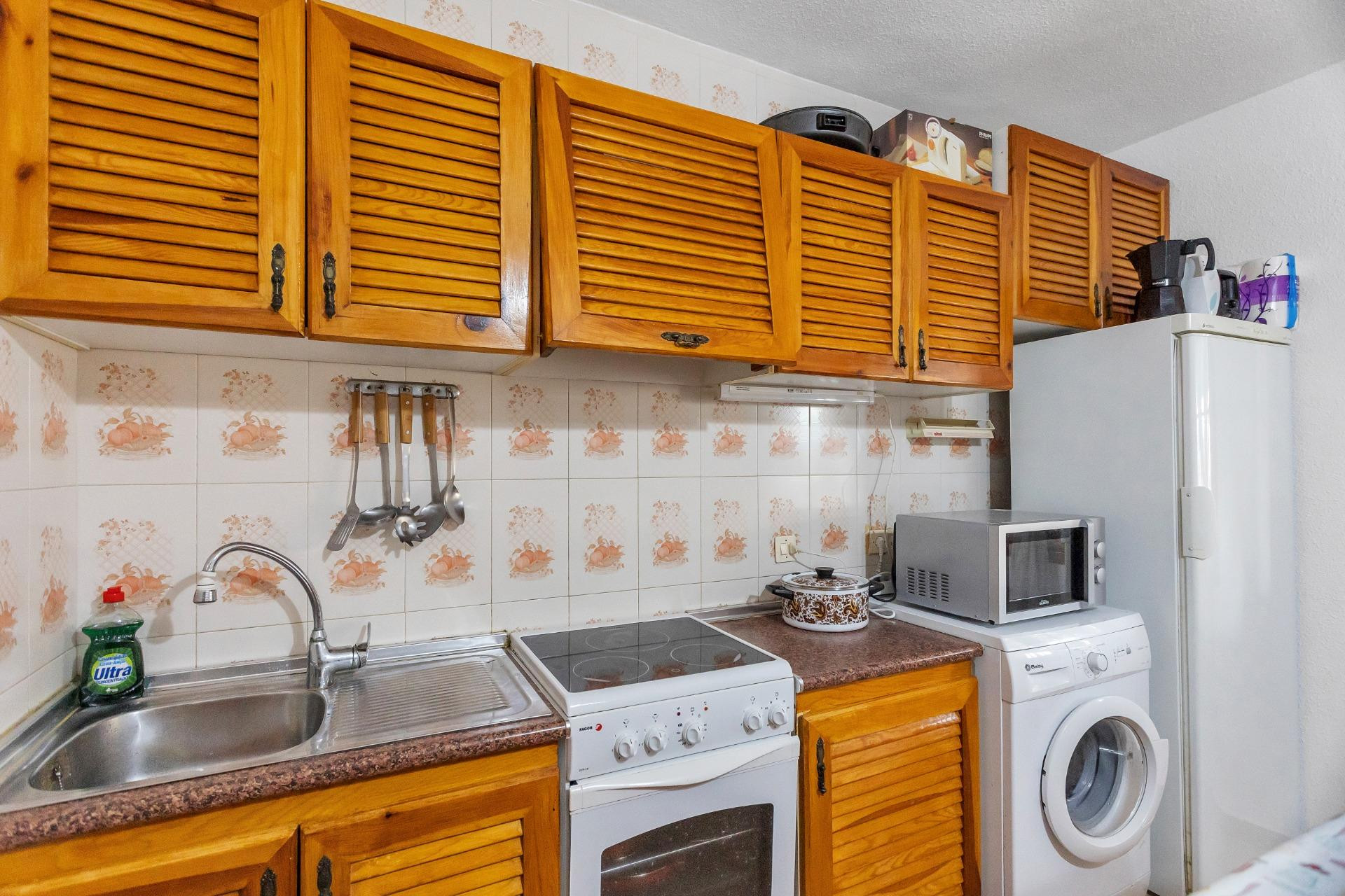 Resale - Bungalow - Groundfloor - Torrevieja - Playa de los Naufragos
