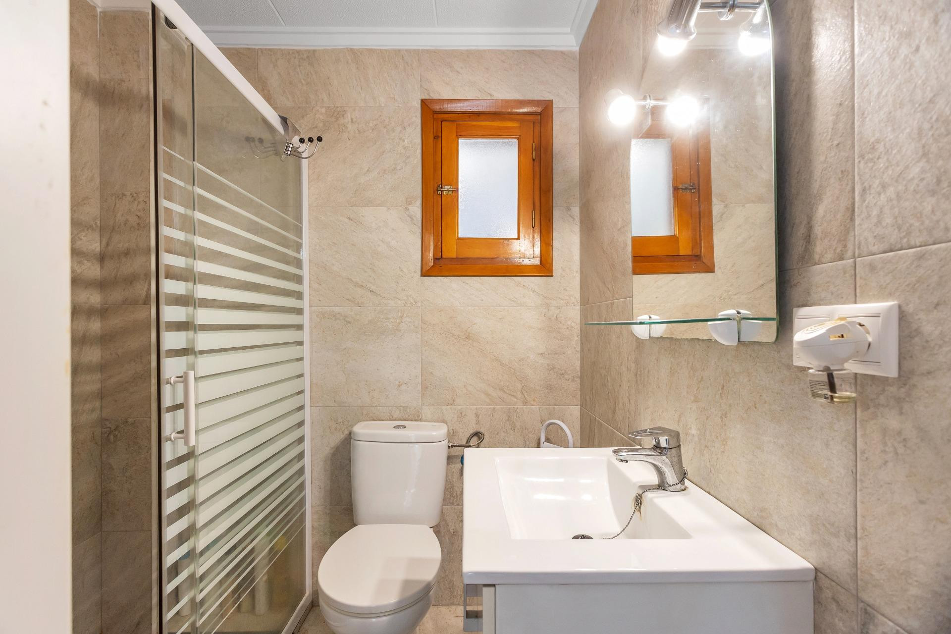 Resale - Bungalow - Groundfloor - Torrevieja - Playa de los Naufragos