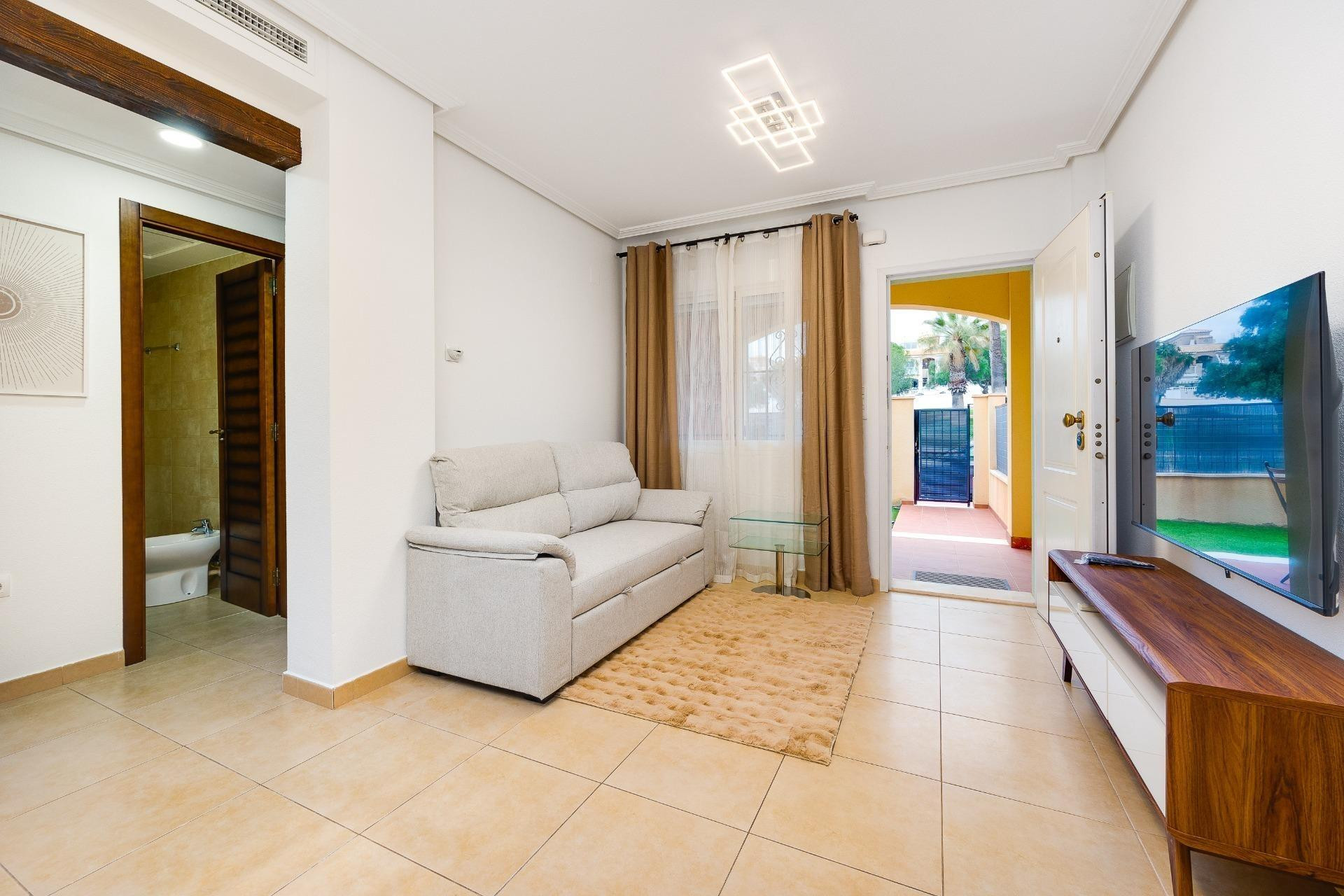 Resale - Bungalow - Groundfloor - Torrevieja - Torreblanca