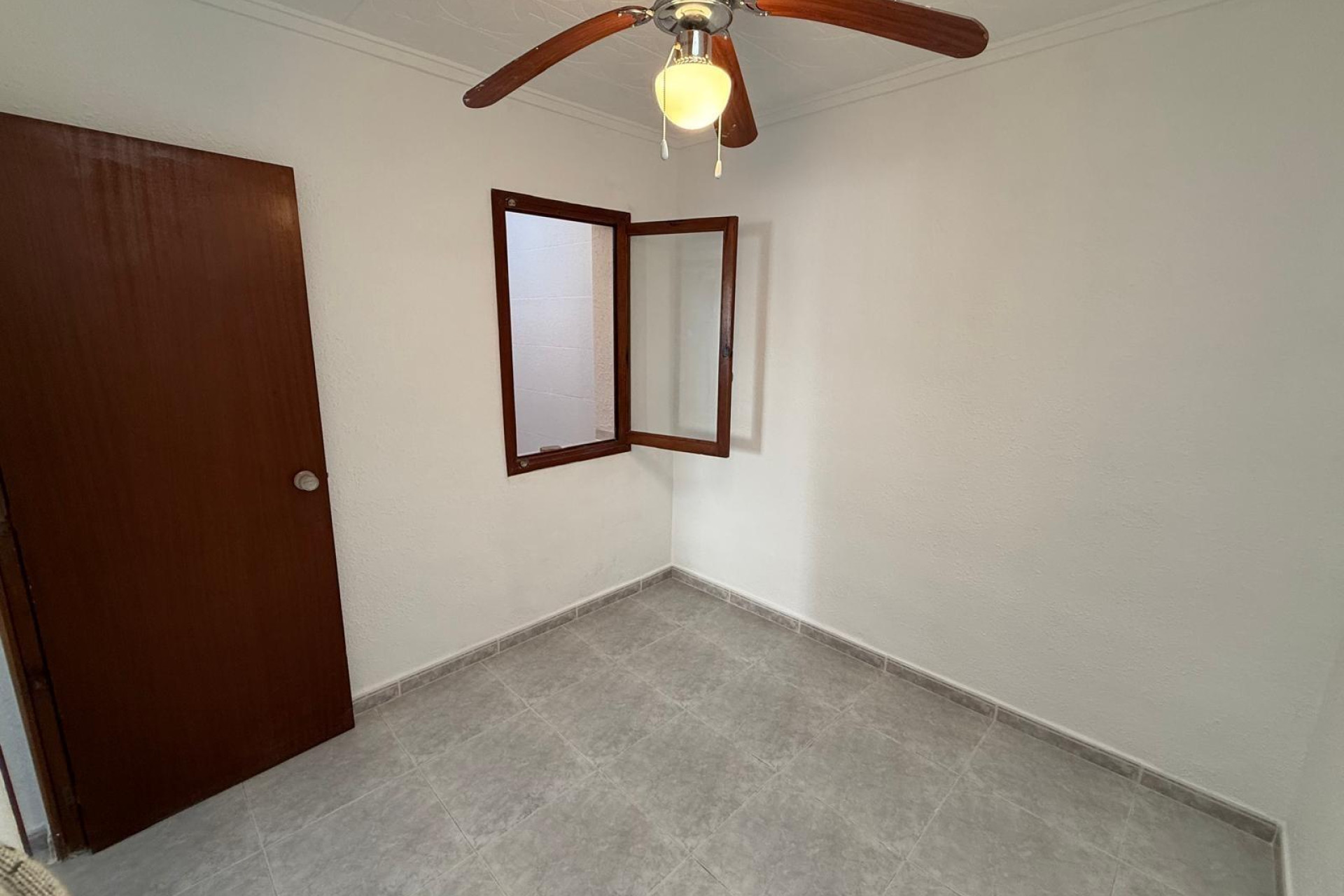 Resale - Bungalow - Groundfloor - Torrevieja - Torretas