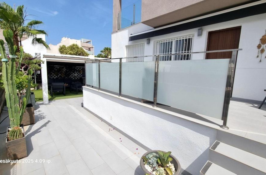 Resale - Bungalow - Torrevieja - Aguas Nuevas