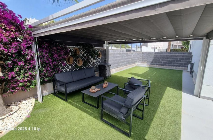 Resale - Bungalow - Torrevieja - Aguas Nuevas