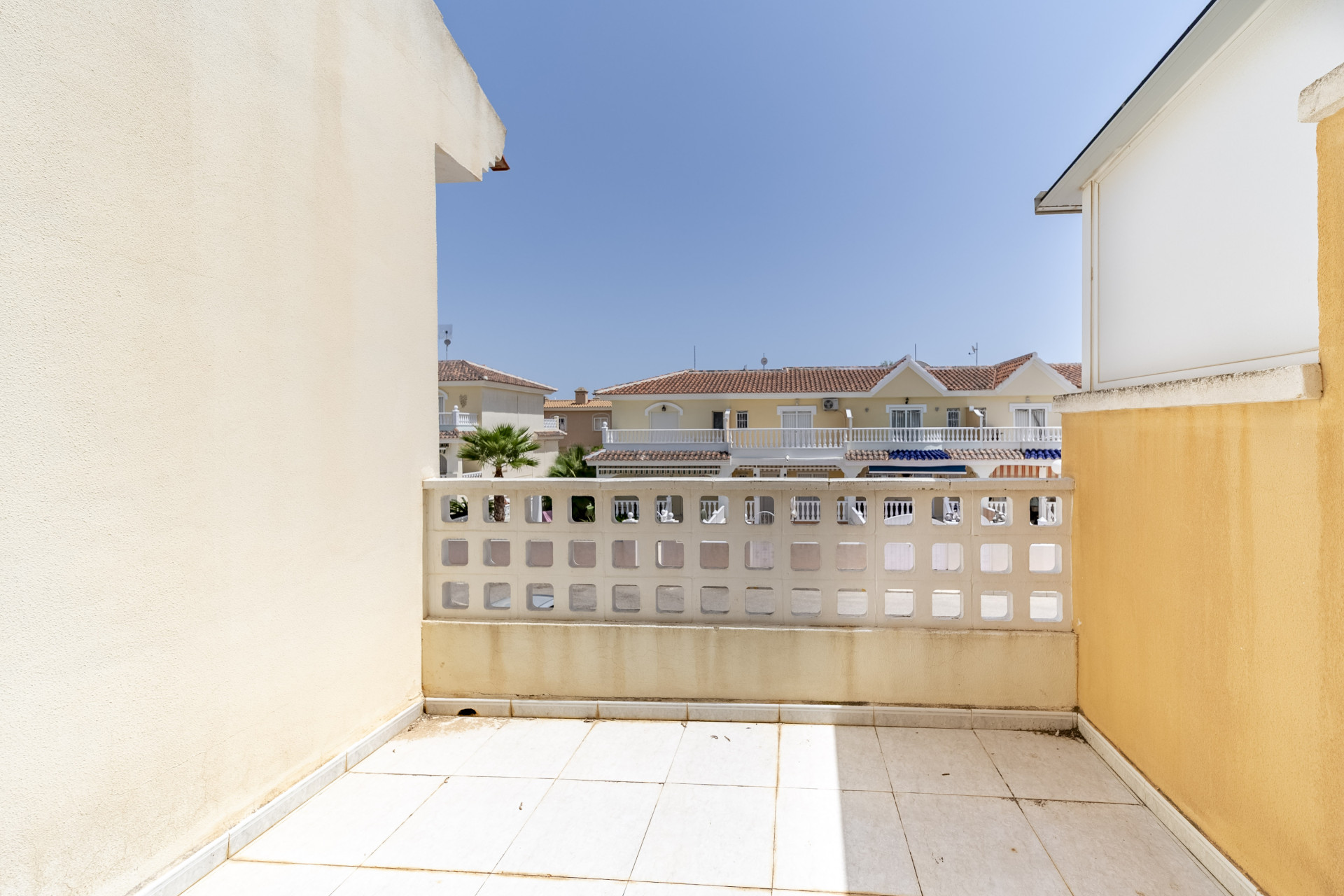 Resale - Casa de Pueblo - Ciudad quesada - Dona Pepa