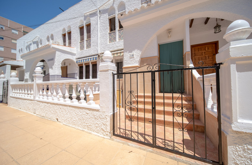Resale - Casa de Pueblo - Torrevieja - La Mata