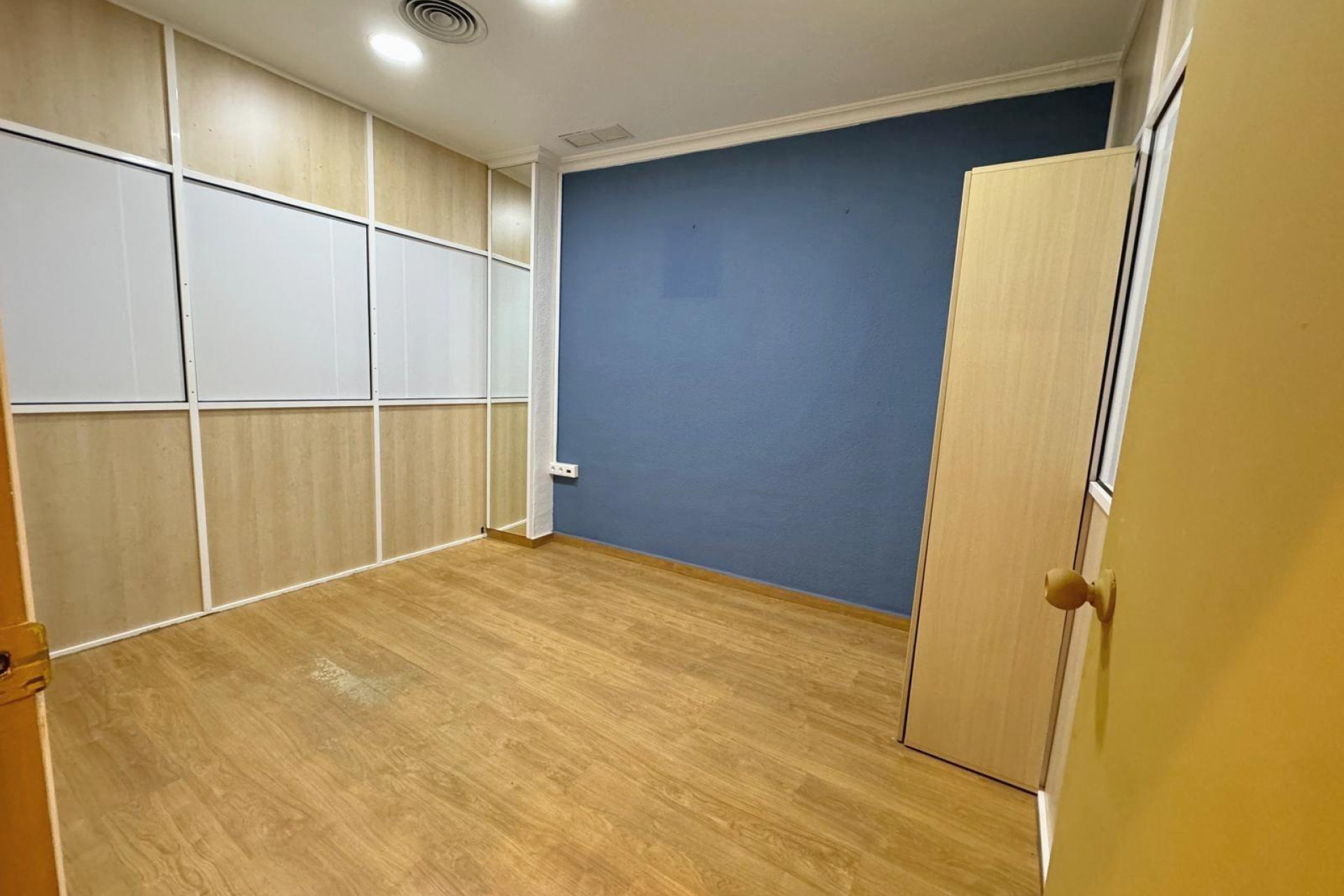 Resale - Commercial - Guardamar del Segura - Pueblo