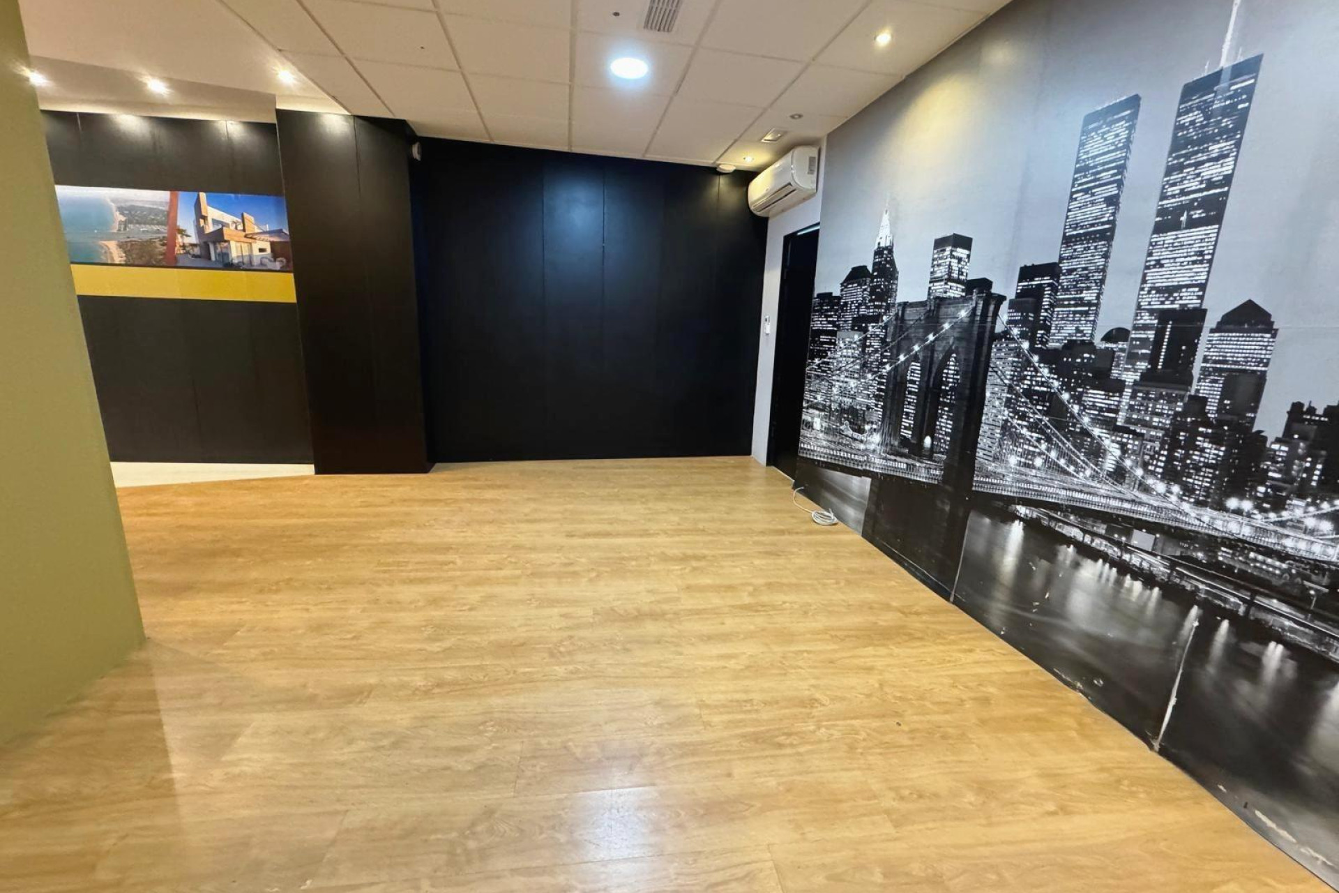 Resale - Commercial - Guardamar del Segura - Pueblo