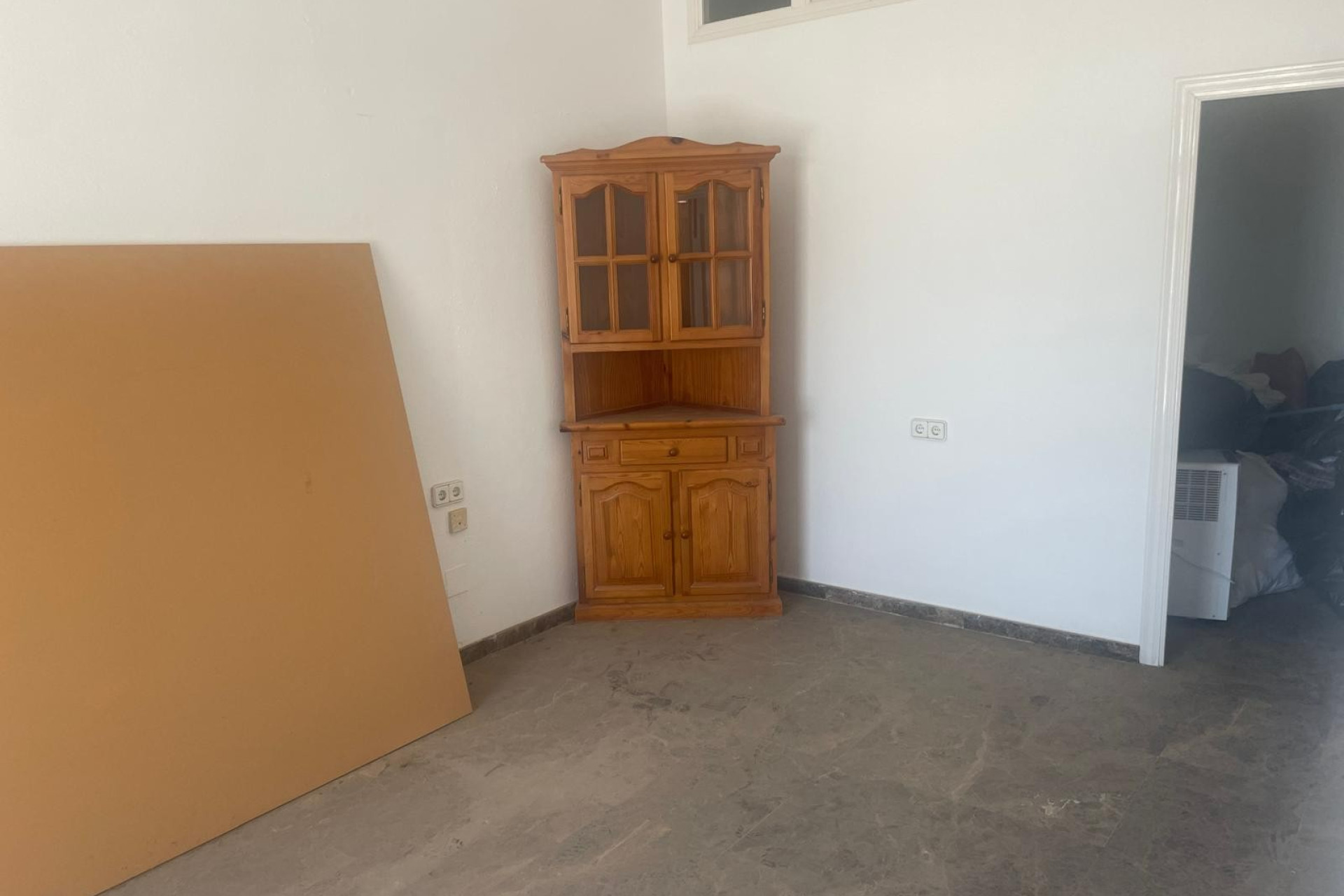 Resale - Commercial - La Mata