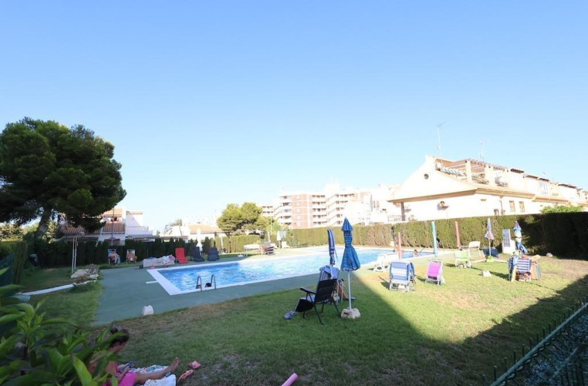 Resale - Commercial - Orihuela Costa - La Zenia