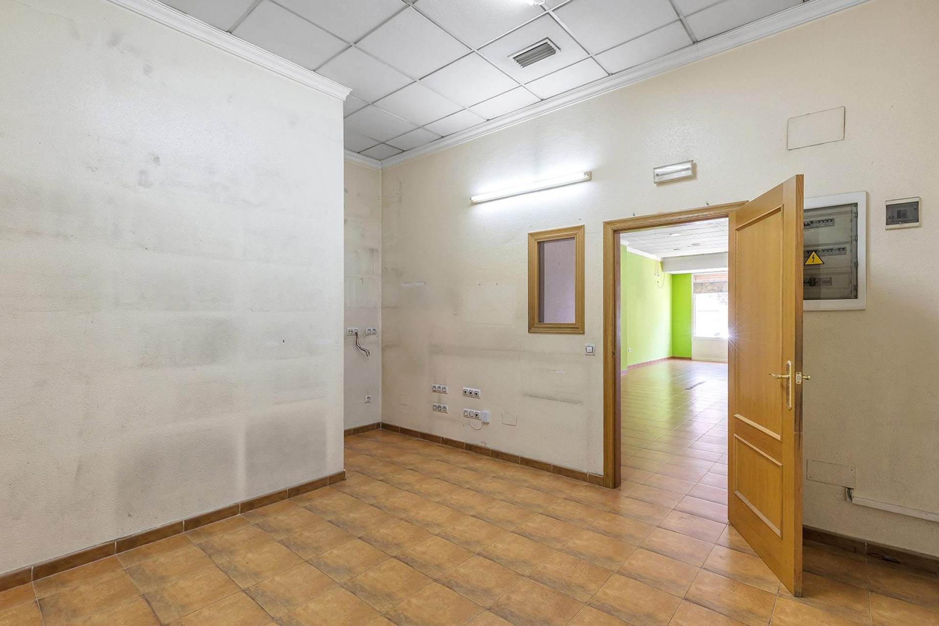 Resale - Commercial - Torrevieja - Centro