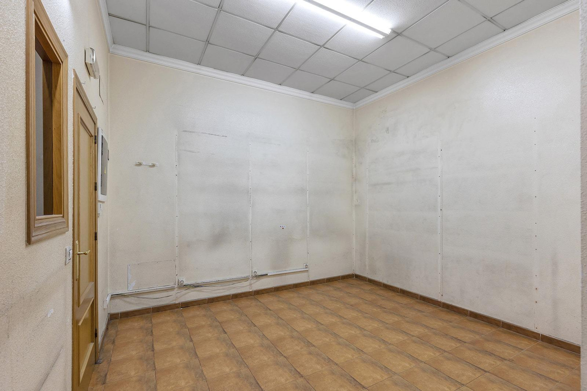 Resale - Commercial - Torrevieja - Centro