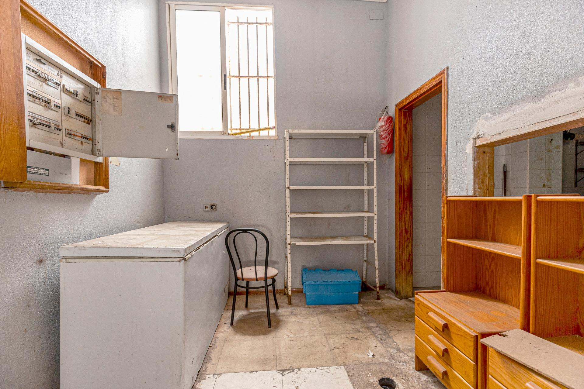 Resale - Commercial - Torrevieja - Playa del cura