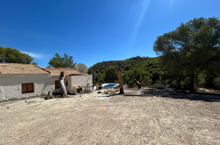 Resale - Country Property - Torremendo
