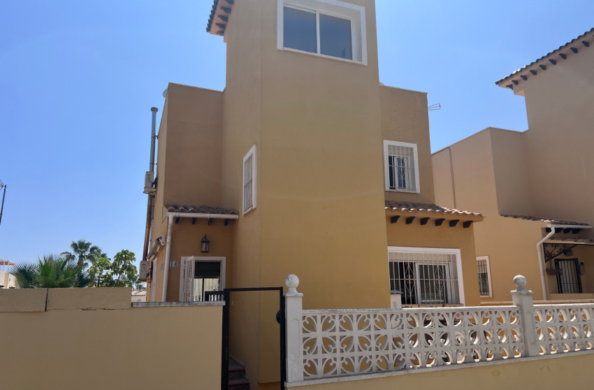 Resale - Detached house - Orihuela - Villamartin