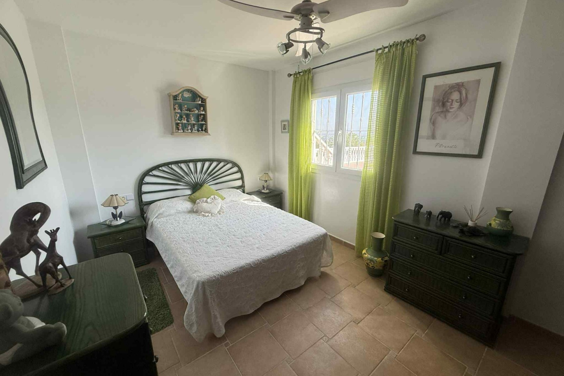 Resale - Detached House / Villa - Almoradí