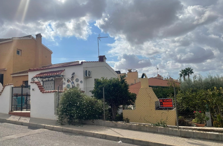 Resale - Detached House / Villa - Benijófar