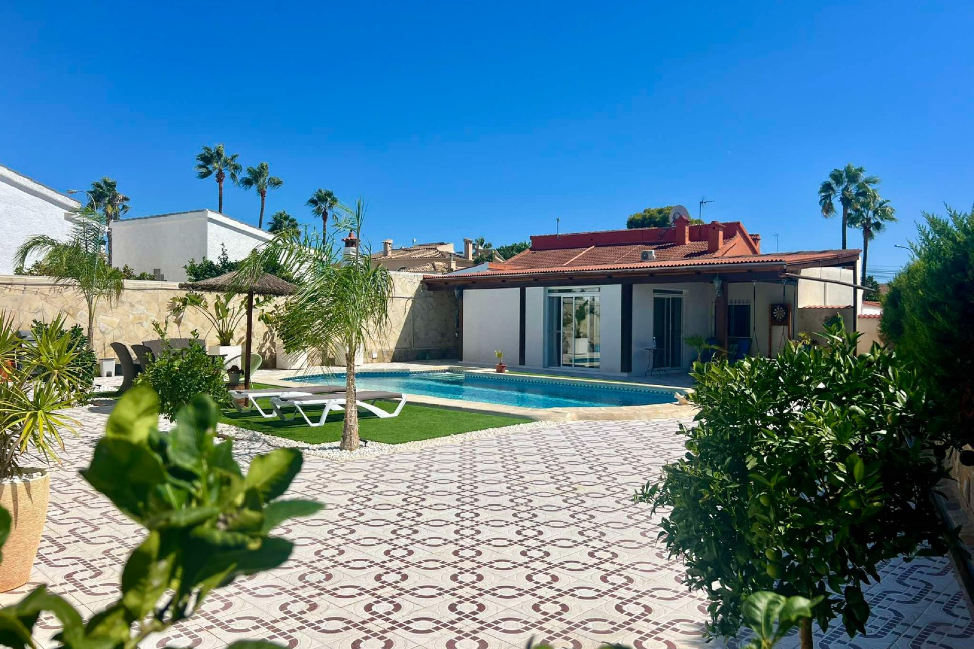 Resale - Detached House / Villa - Ciudad Quesada