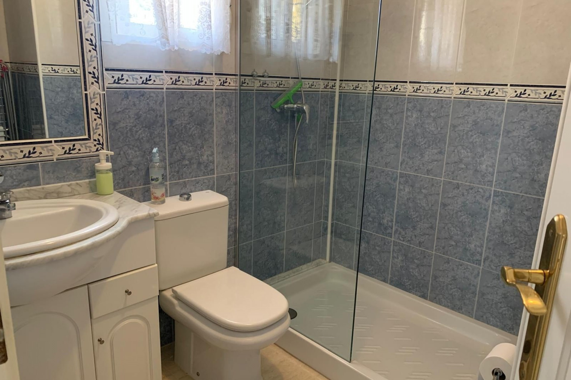 Resale - Detached House / Villa - Guardamar del Segura - EL RASO