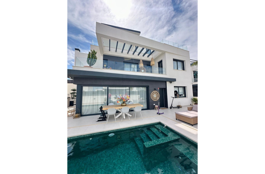 Resale - Detached Villa - Algorfa - La Finca Golf