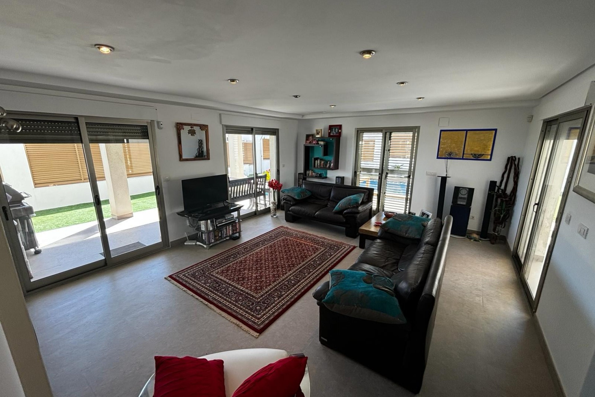 Resale - Detached Villa - Cox - Cox - Country