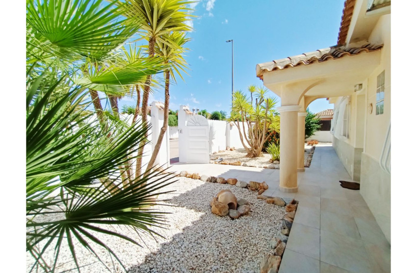 Resale - Detached Villa - Gea Y Truyols - Urb Lo Santiago