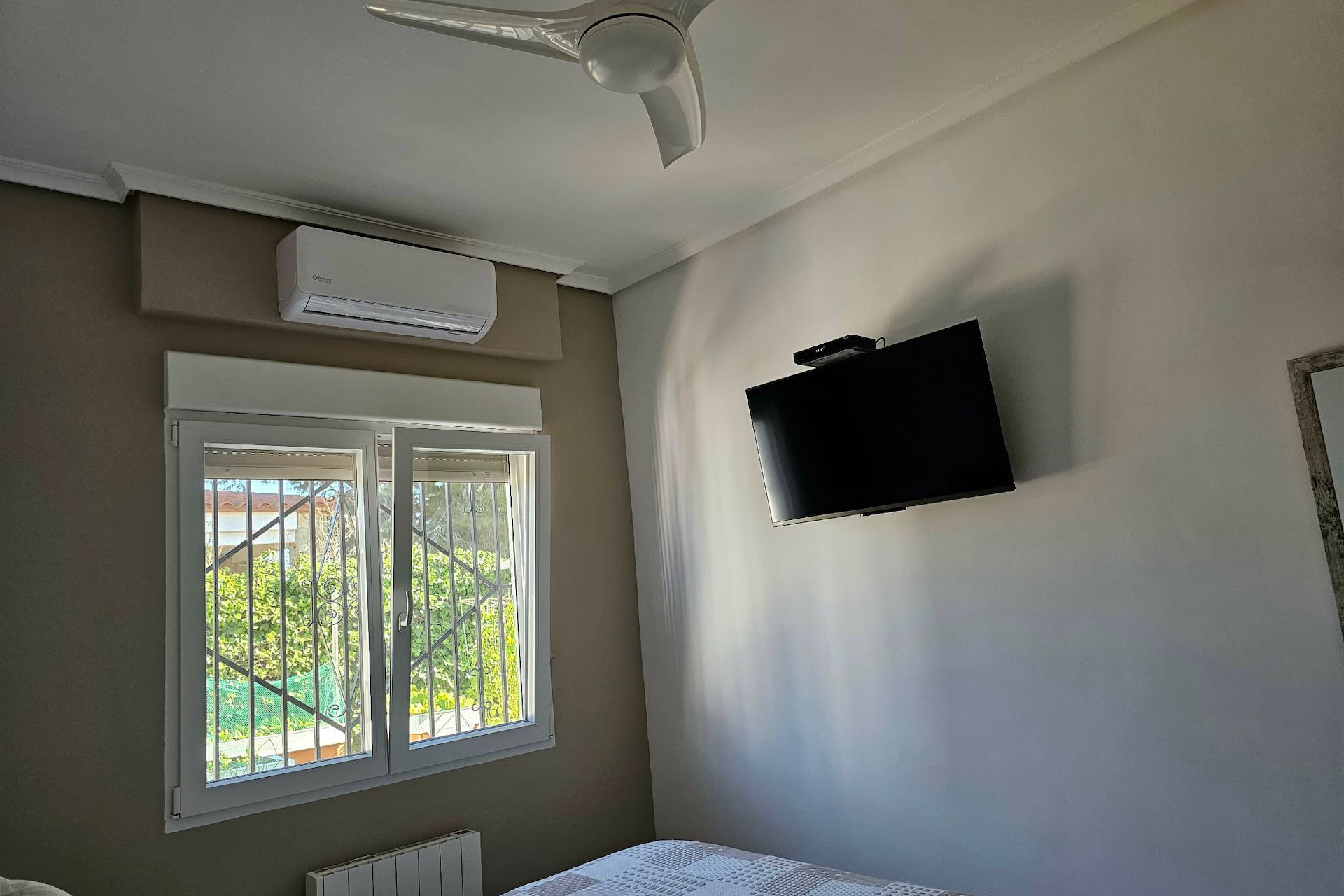 Resale - Detached Villa - La Marina - La Marina - Urbanization