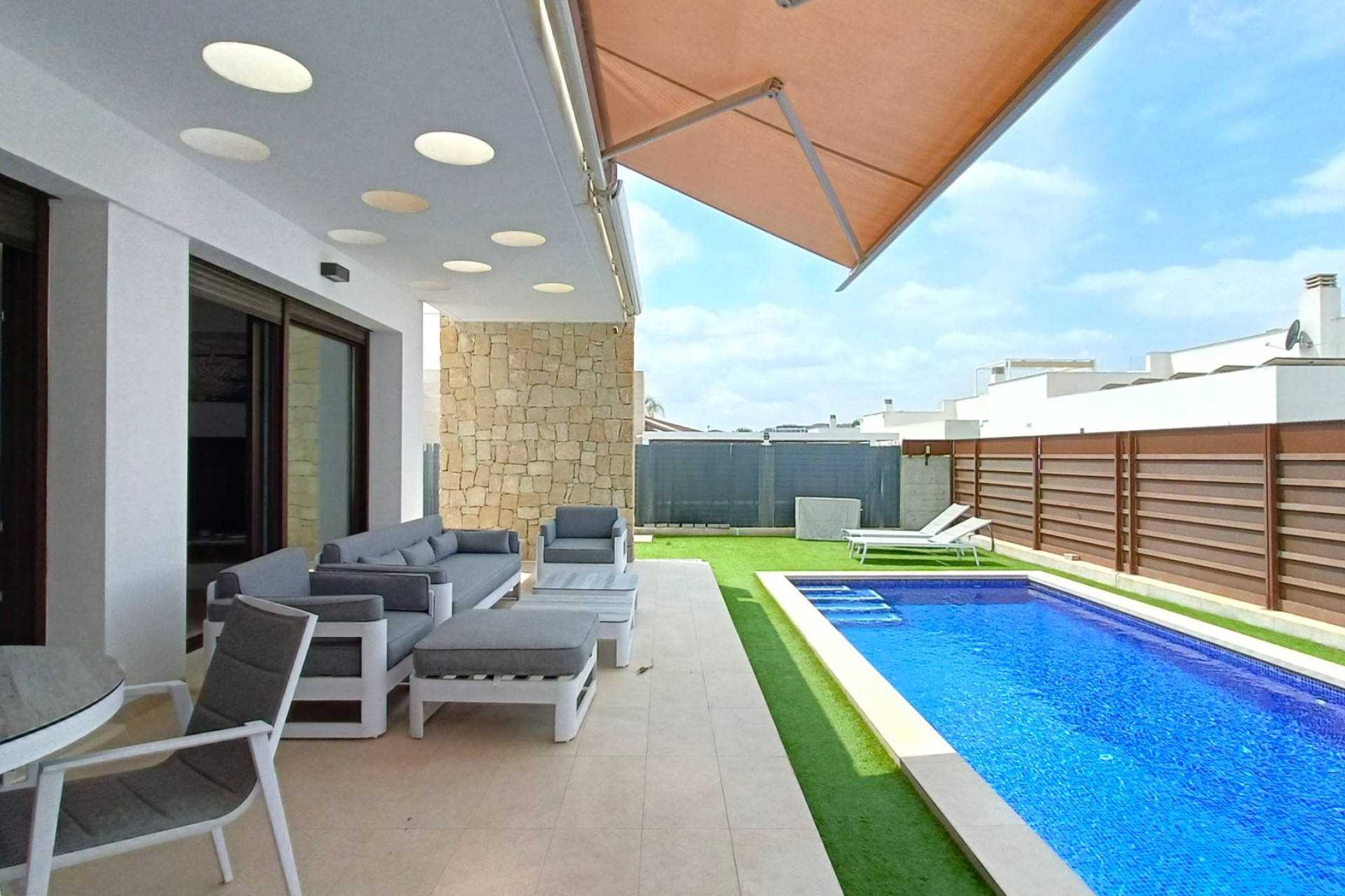 Resale - Detached Villa - Los Montesinos - Entre Naranjos / Vistabella Golf
