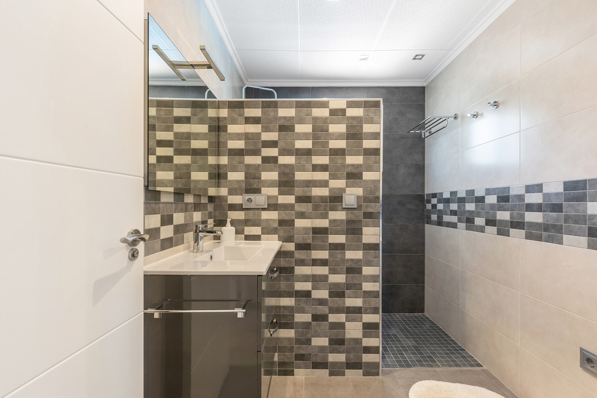 Resale - Detached Villa - Orihuela Costa - Punta Prima