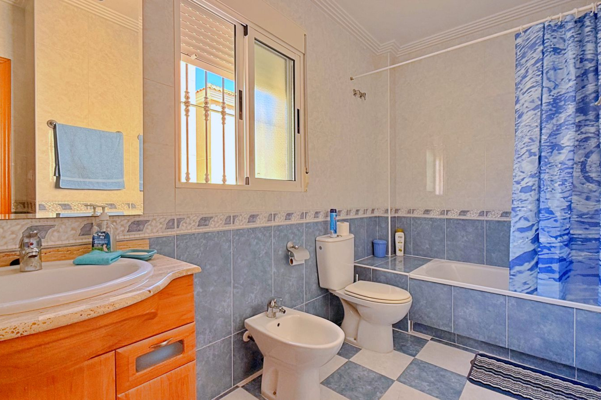 Resale - Detached Villa - Orihuela Costa - Punta Prima