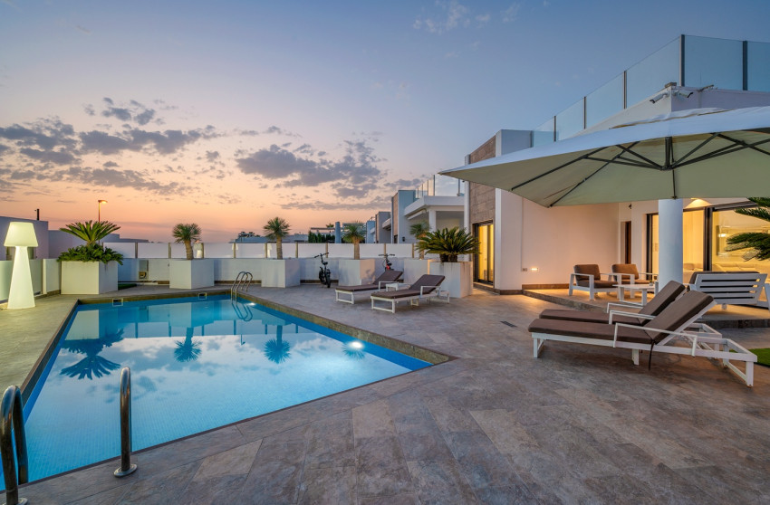 Resale - Detached Villa - Orihuela Costa - Villamartin