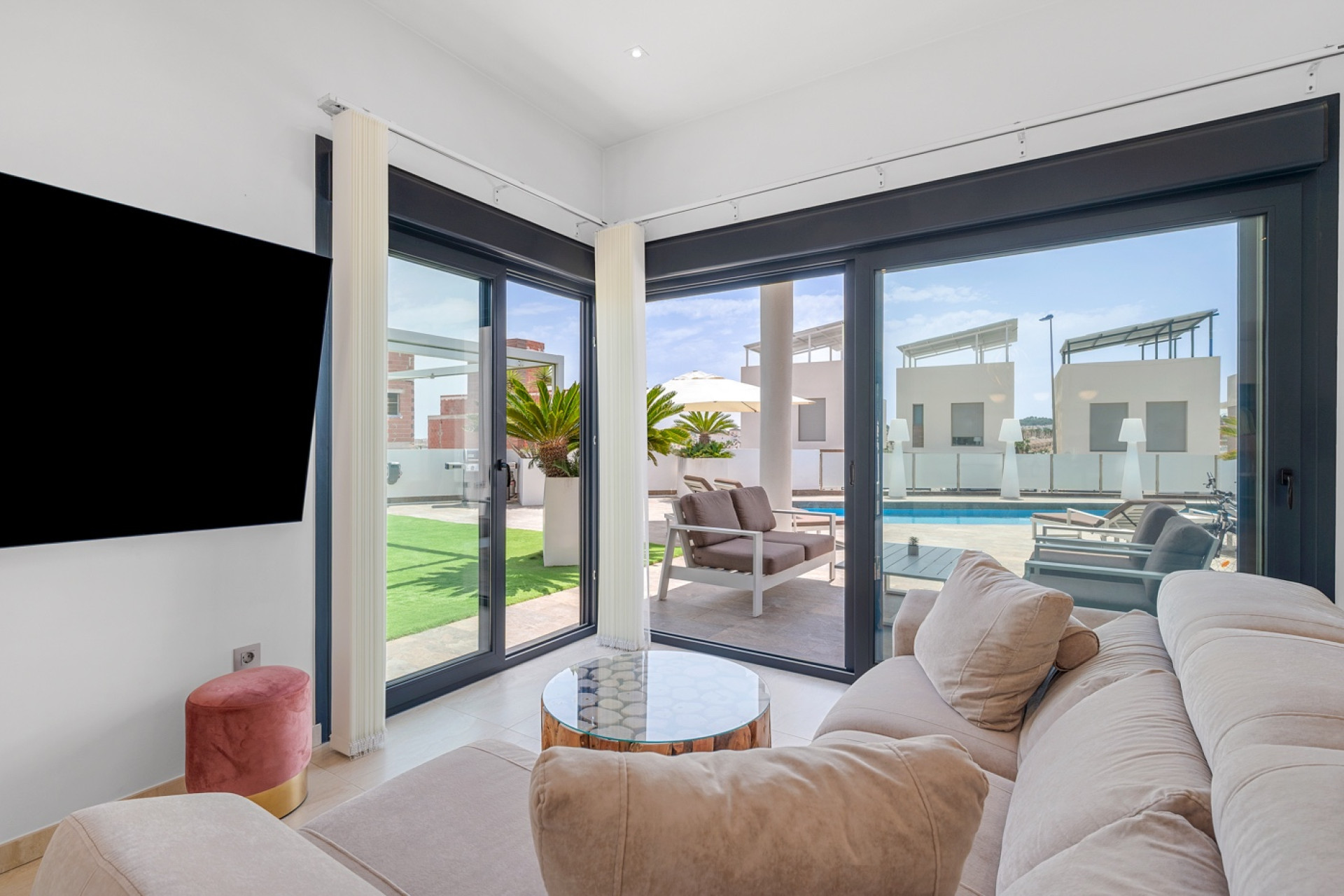 Resale - Detached Villa - Orihuela Costa - Villamartin