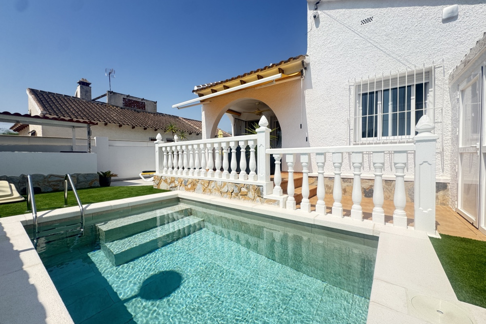 Resale - Detached Villa - Orihuela Costa - Villamartin