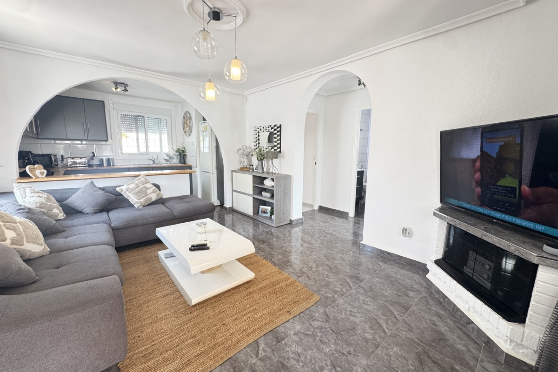 Resale - Detached Villa - Orihuela Costa - Villamartin
