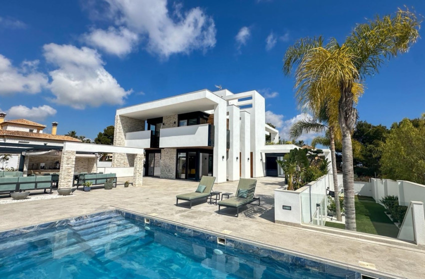 Resale - Detached Villa - Orihuela Costa - Villamartin