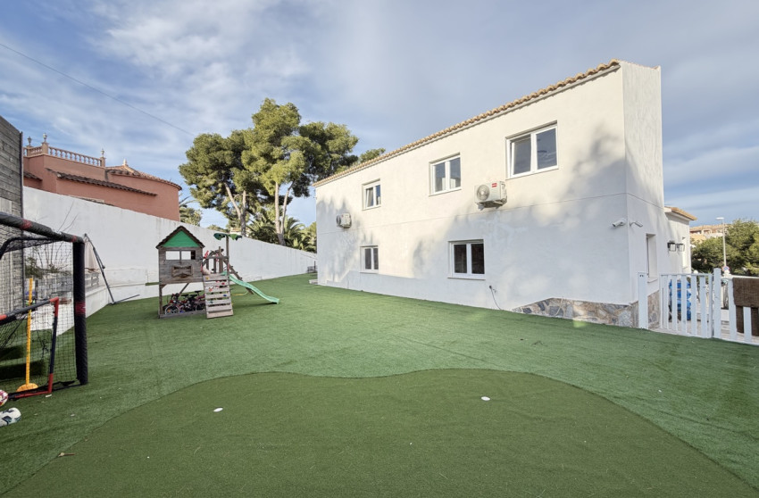 Resale - Detached Villa - Orihuela Costa - Villamartin
