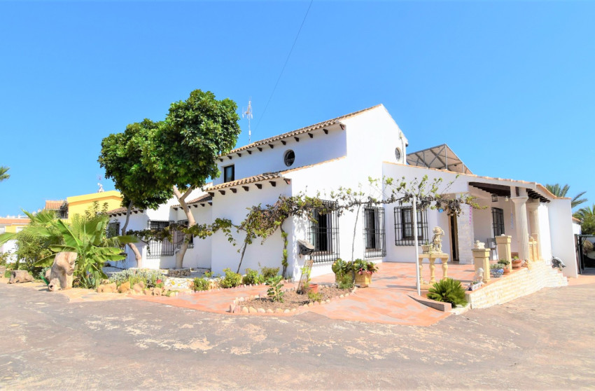 Resale - Detached Villa - Orihuela Costa - Villamartin