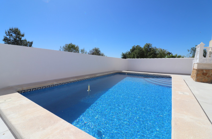 Resale - Detached Villa - San Miguel de Salinas - Lake View Mansions