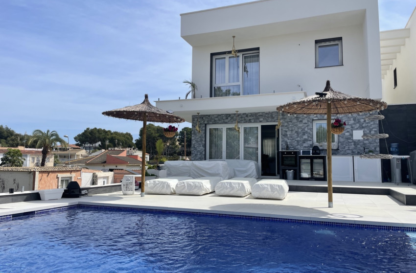 Resale - Detached Villa - Torrevieja - Los Balcones