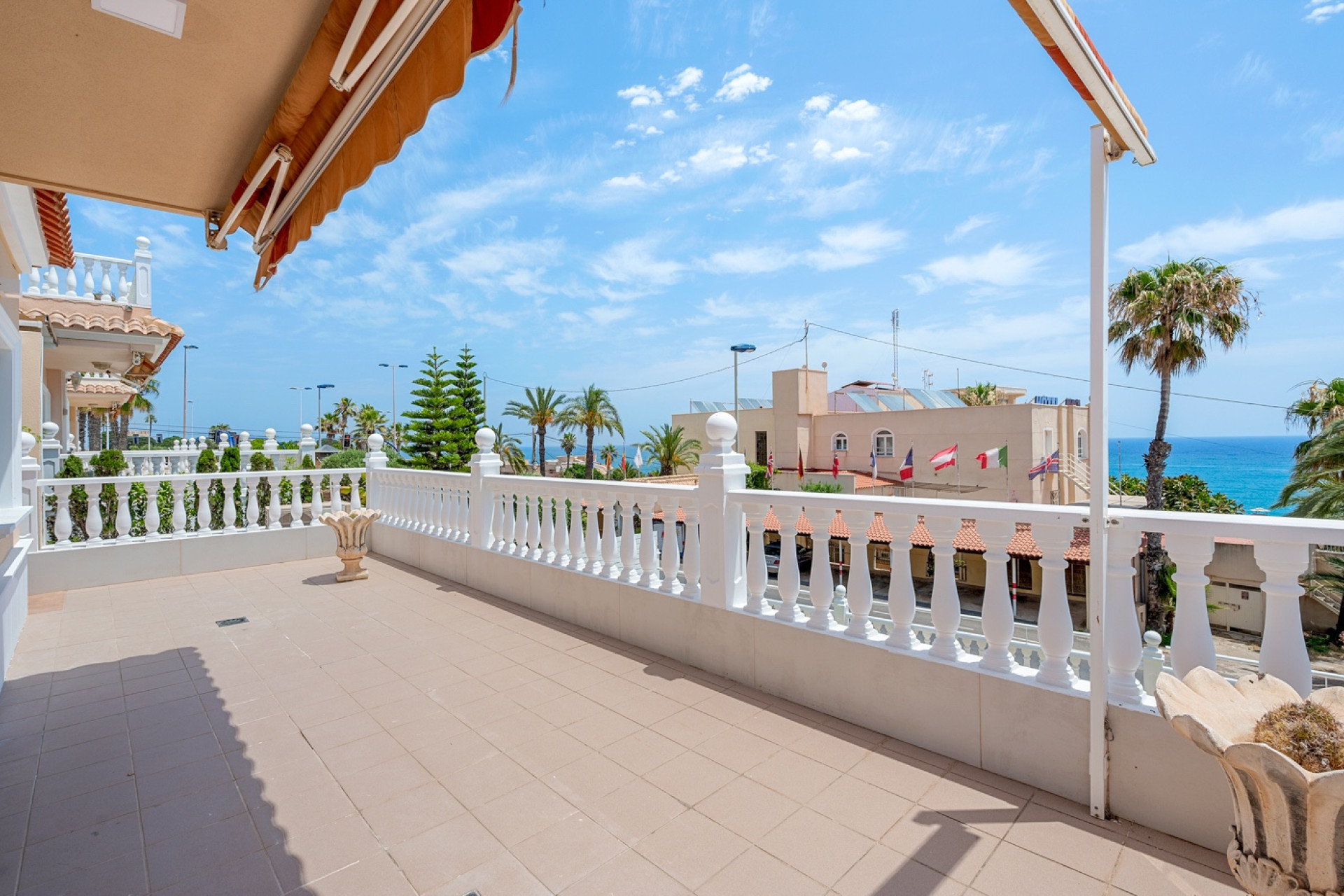 Resale - Detached Villa - Torrevieja