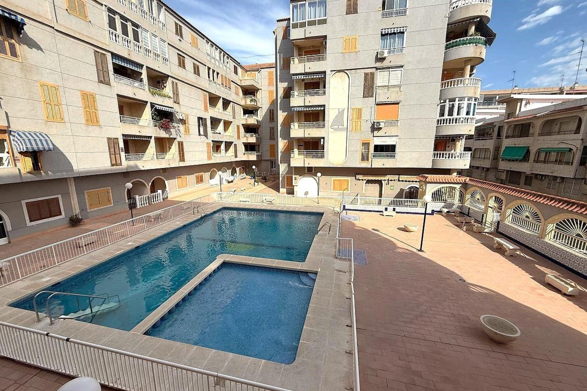 Resale - Flat - Torrevieja - Acequion