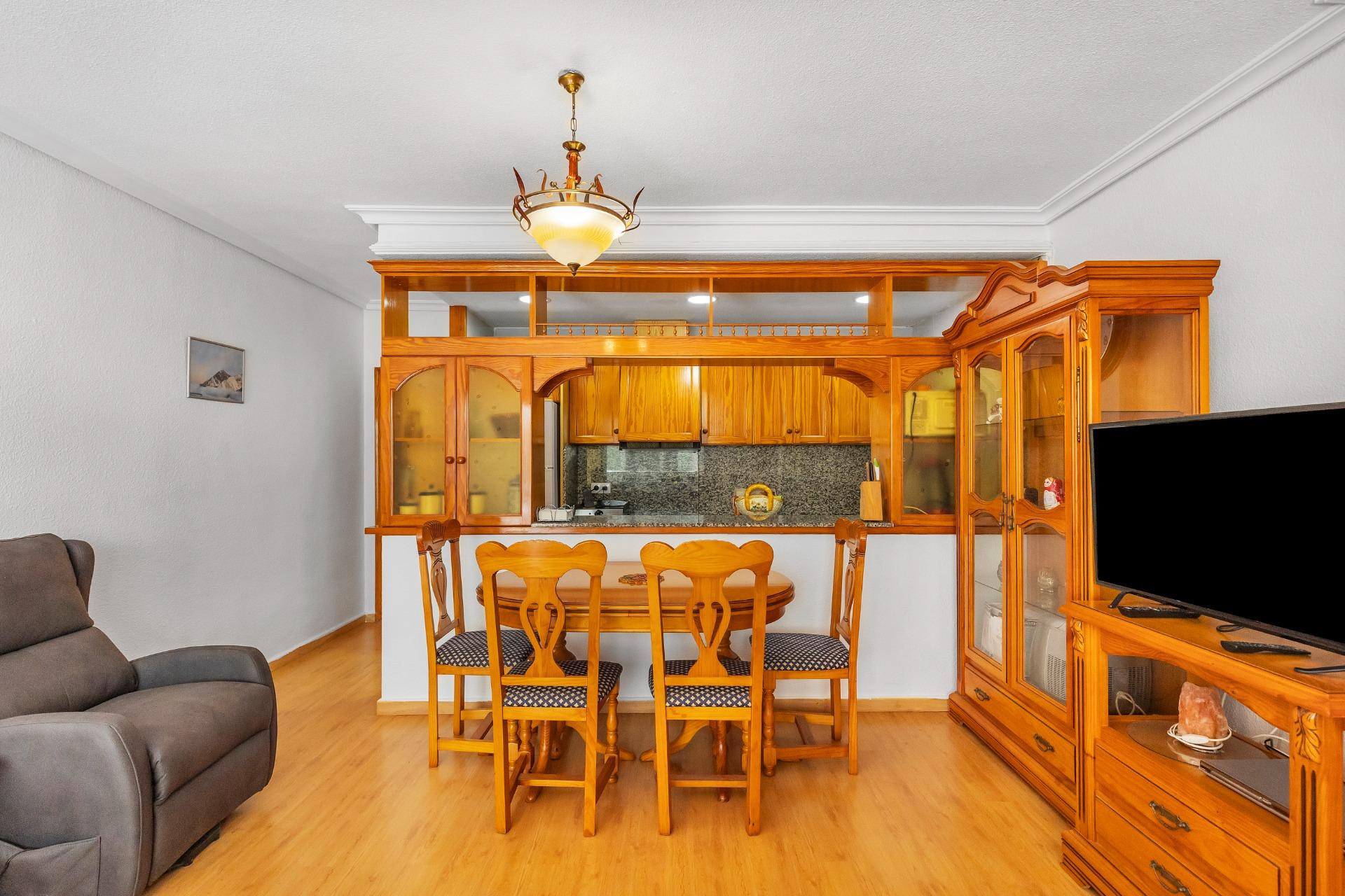 Resale - Flat - Torrevieja - Paseo maritimo