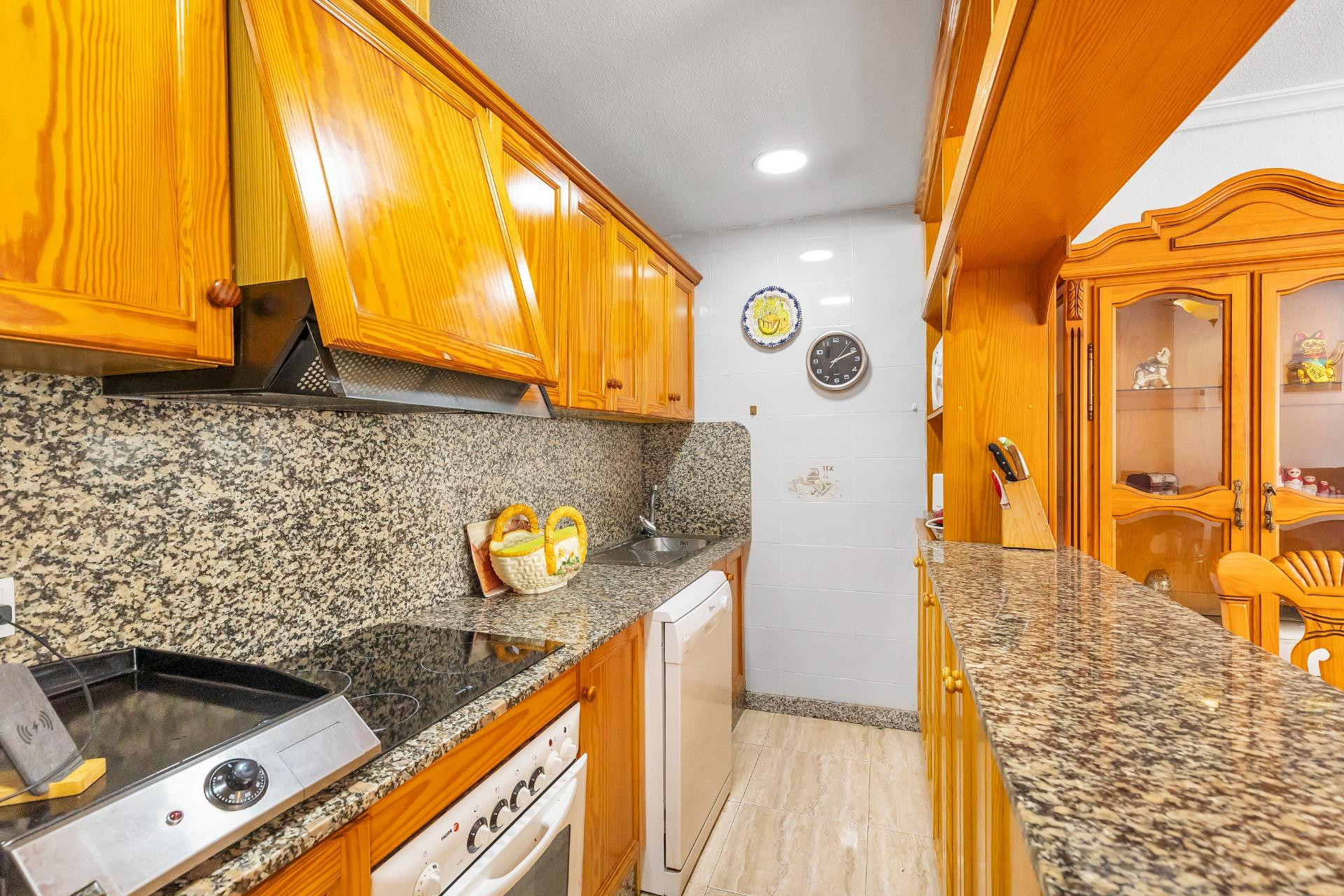 Resale - Flat - Torrevieja - Paseo maritimo